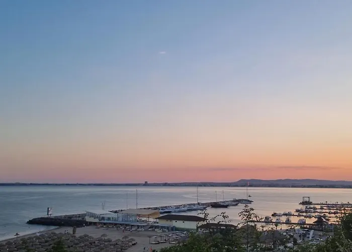 Sorrento Sole Mare A Bastet Bs * Sveti Vlas